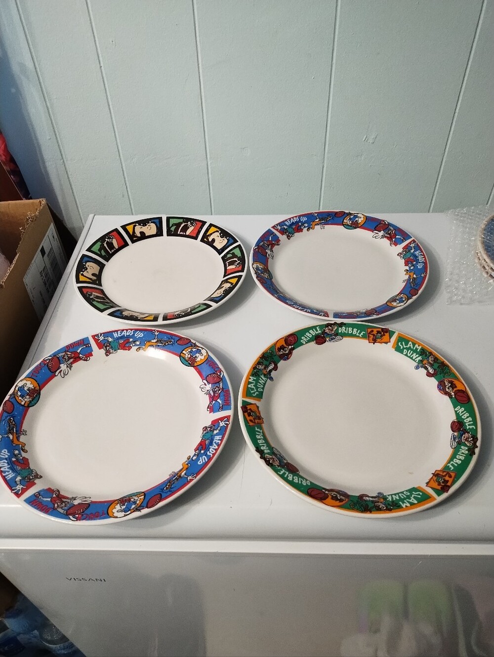 4-Gibson Looney Tunes Cartoon Ceramic Dinner Plates